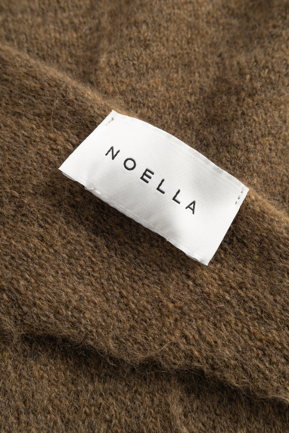 N-Loena Strickschal Militärgrün Melange