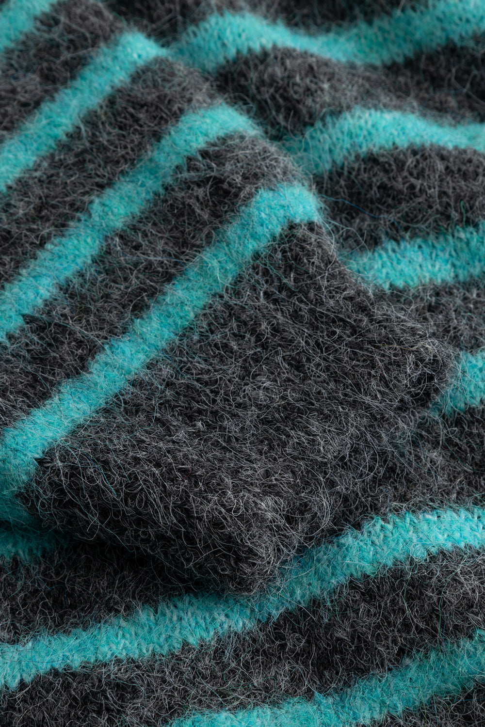 N-Mertice Strickjacke Grau Türkis gestreift