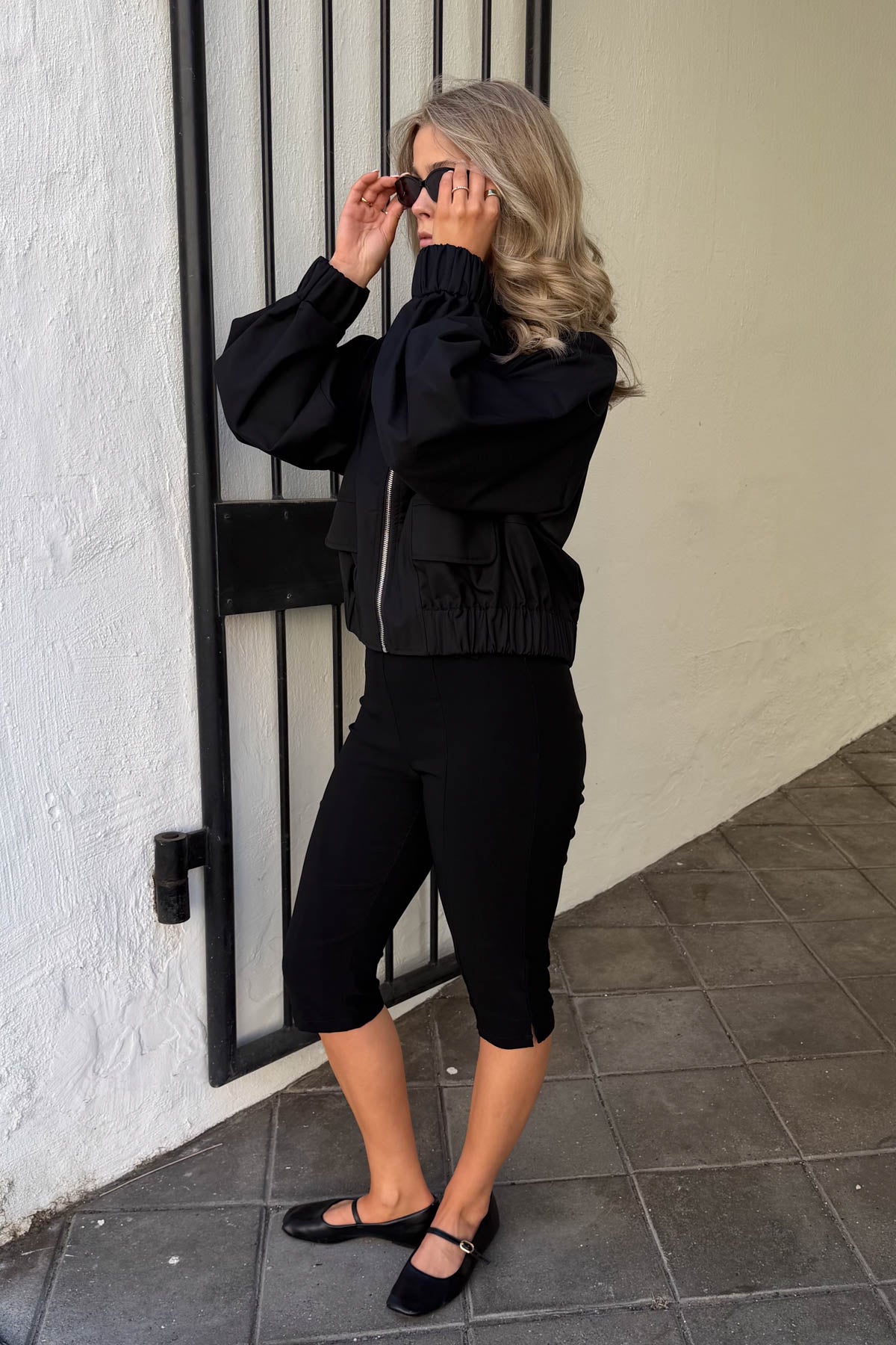 N-Linza MW B Caprihose Schwarz