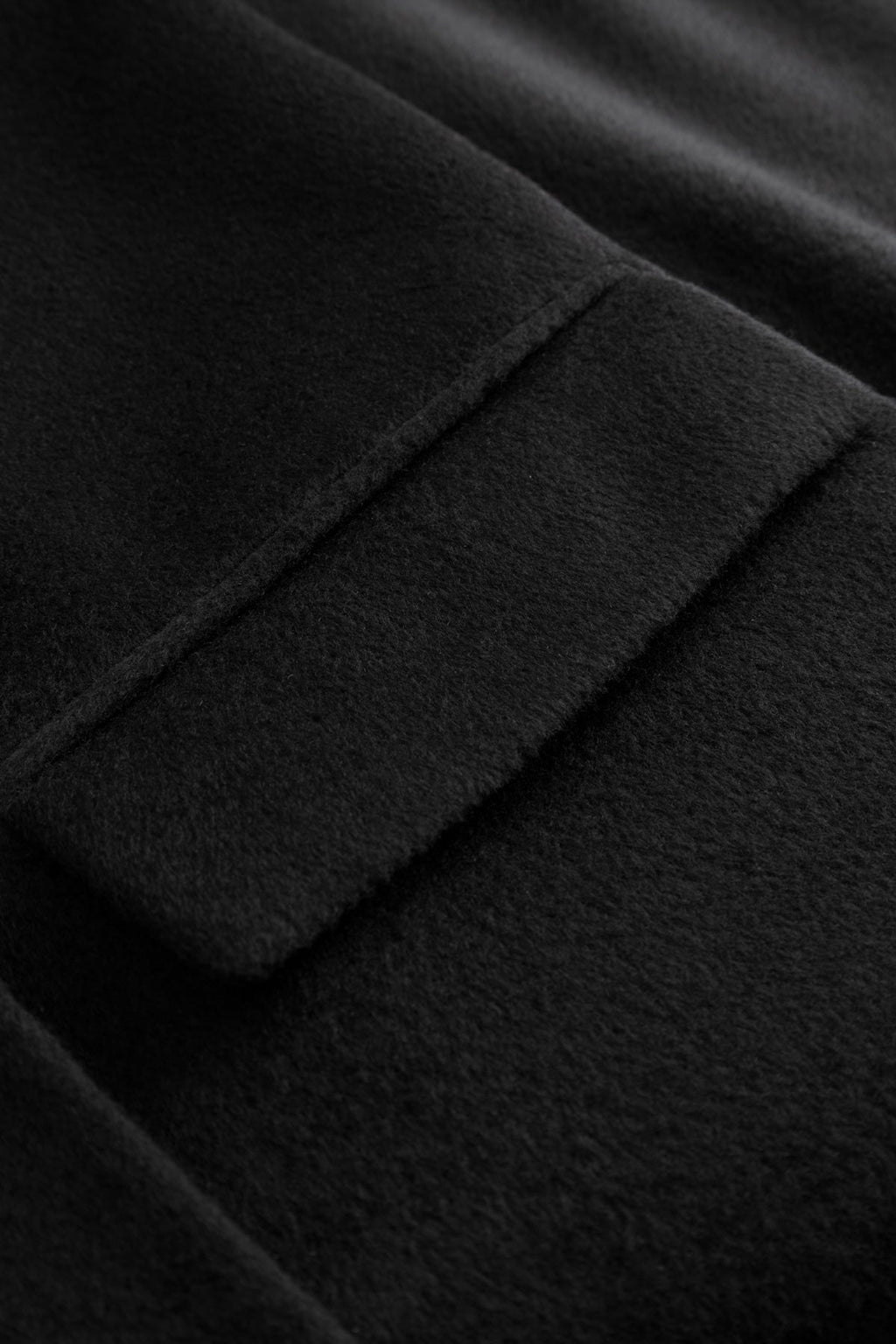 Jaci Mantel Schwarz