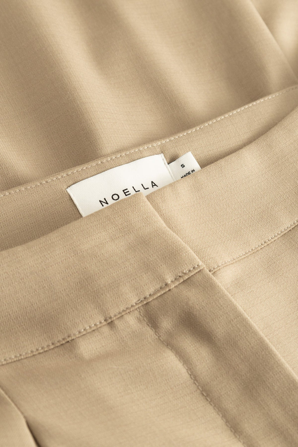 Kazia Hose Oyster