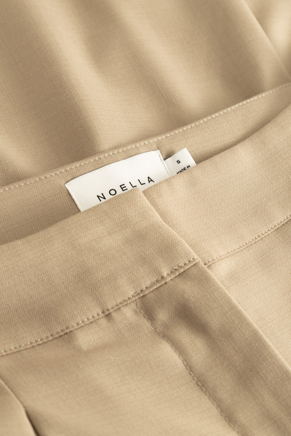 Kazia Hose Oyster