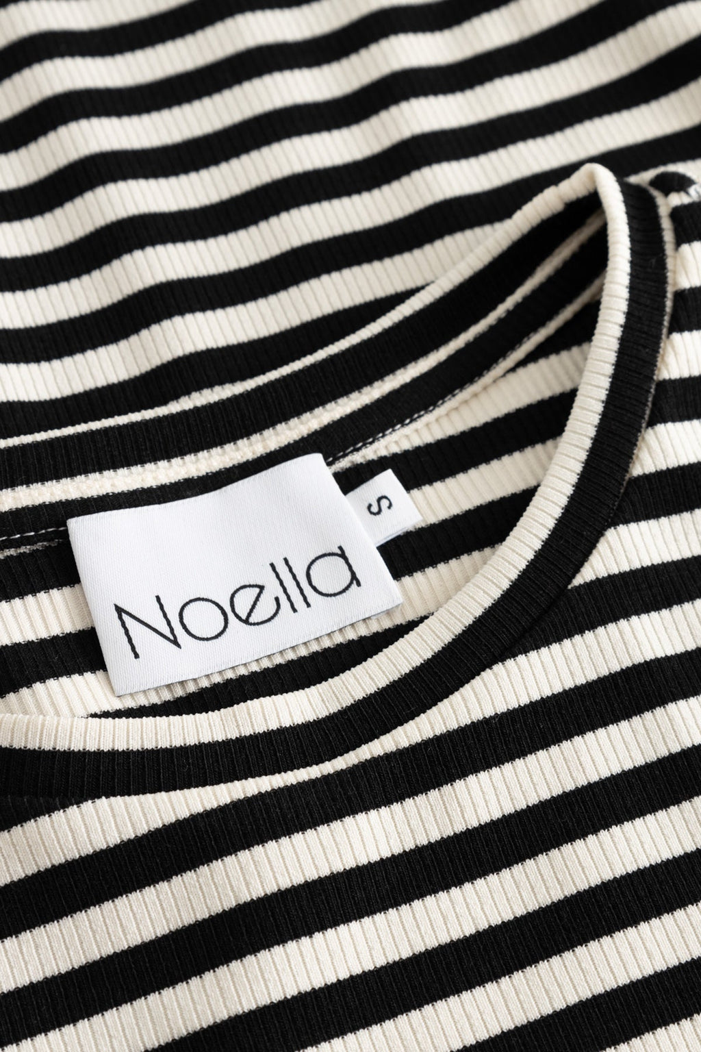 Lizzy Top Elfenbein Schwarz gestreift