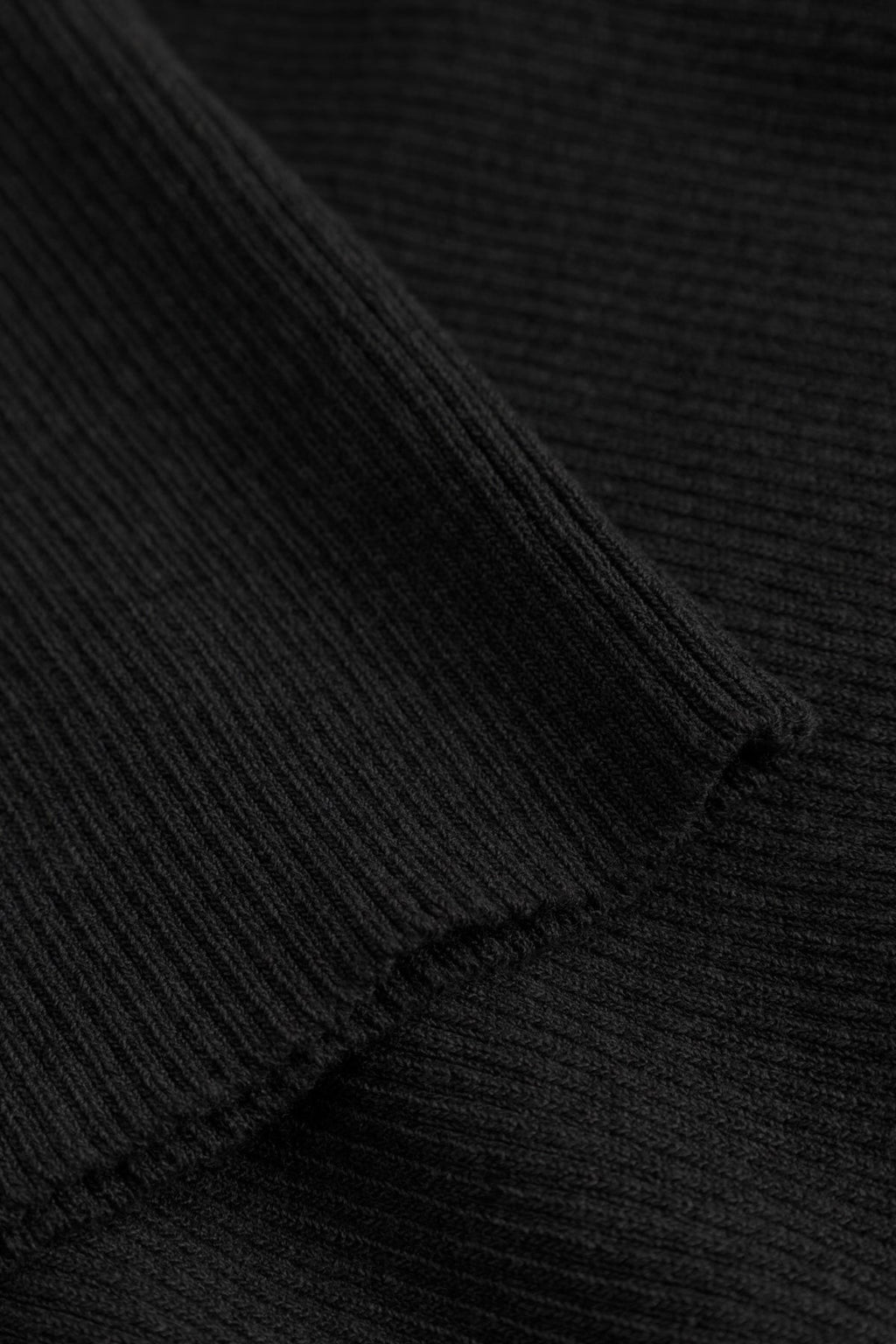 Lajoia Stricktop Schwarz