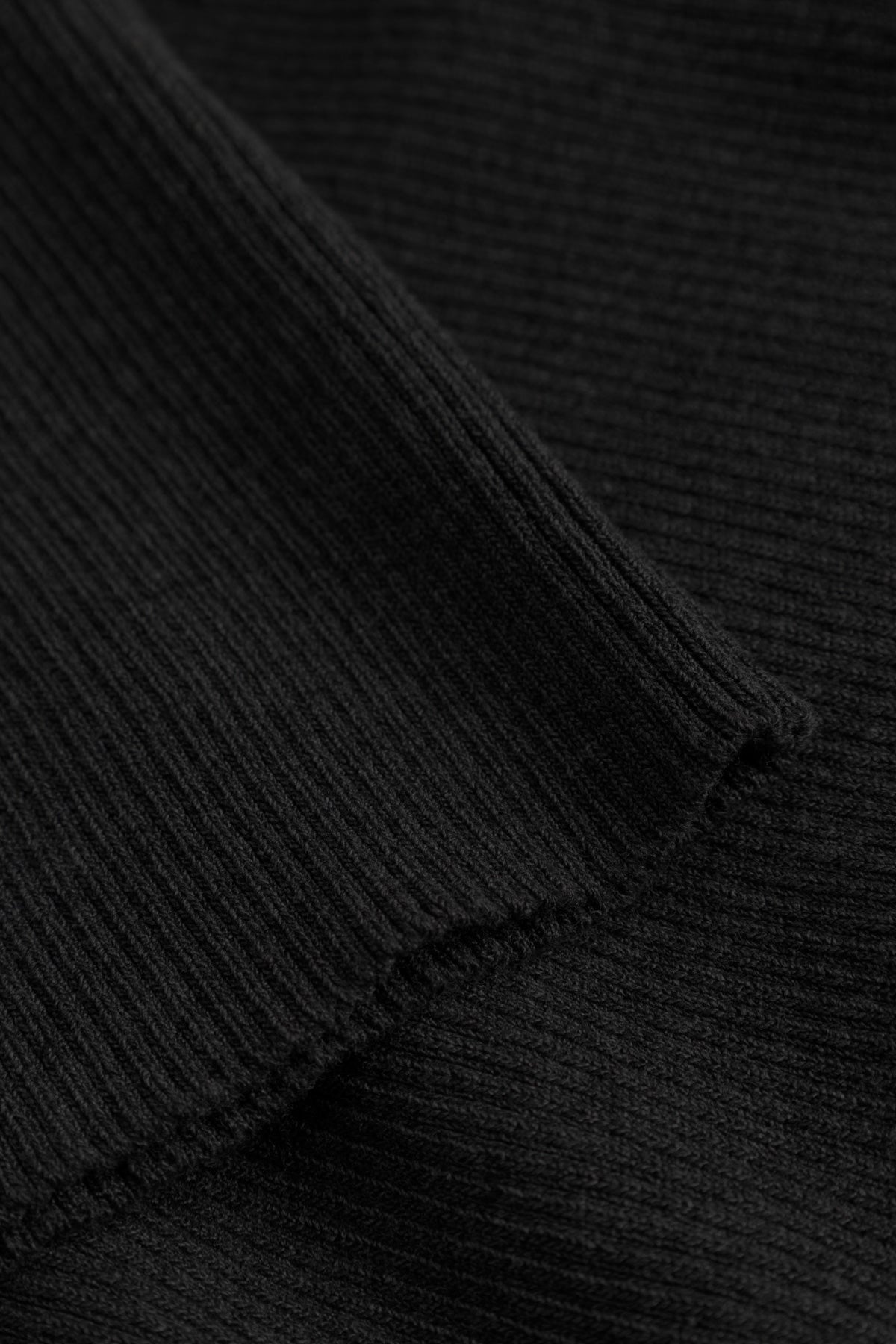 Lajoia Stricktop Schwarz
