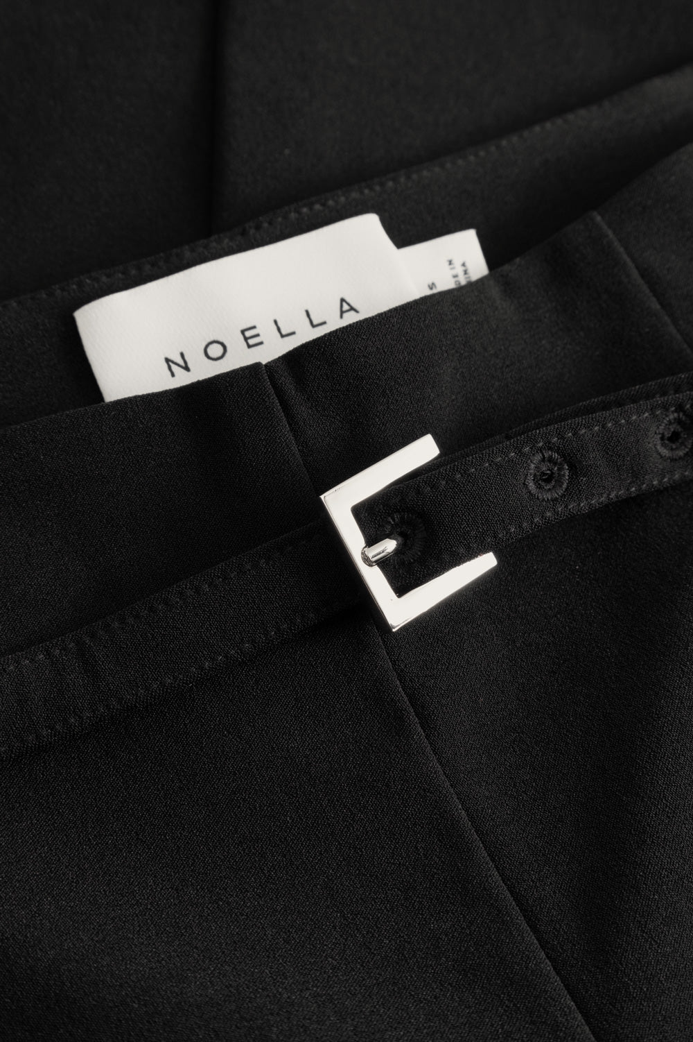 N-Linza MW B Caprihose Schwarz