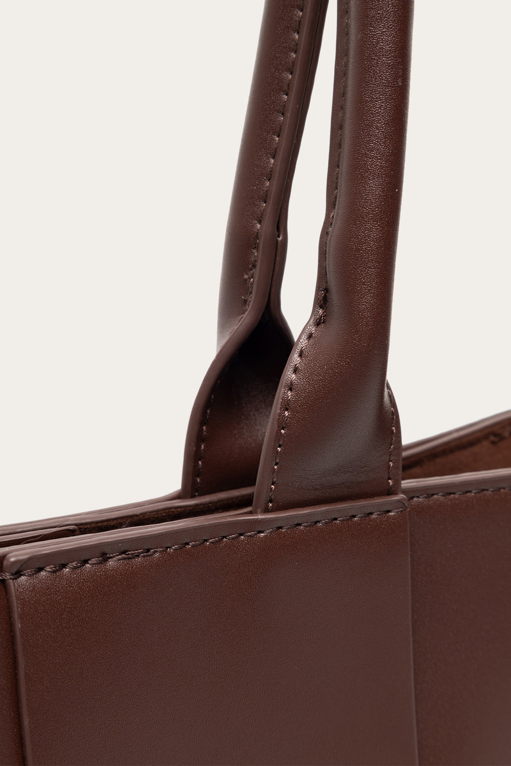Lizzie Tasche Braun