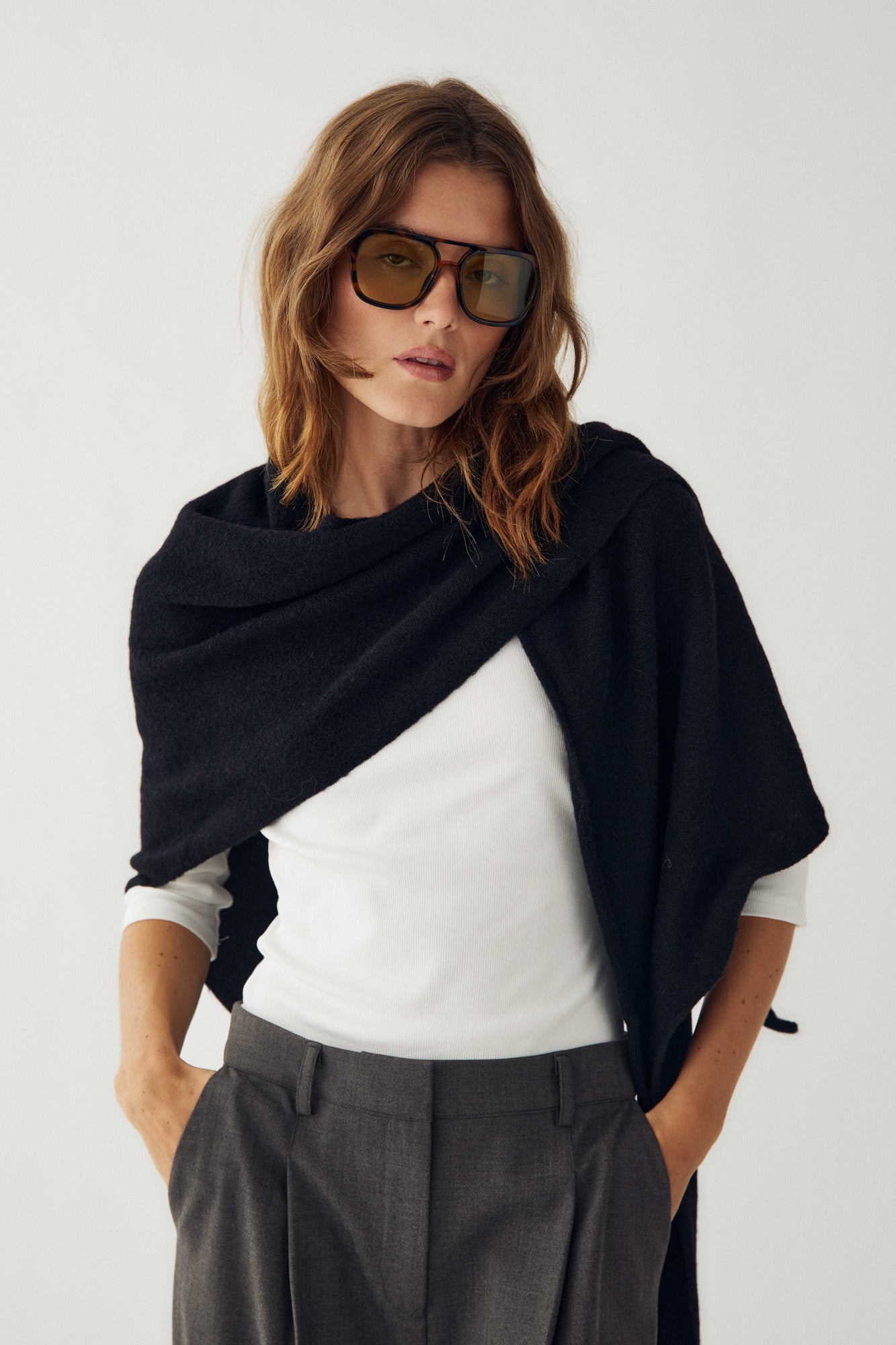 N-Loena Strickschal Schwarz