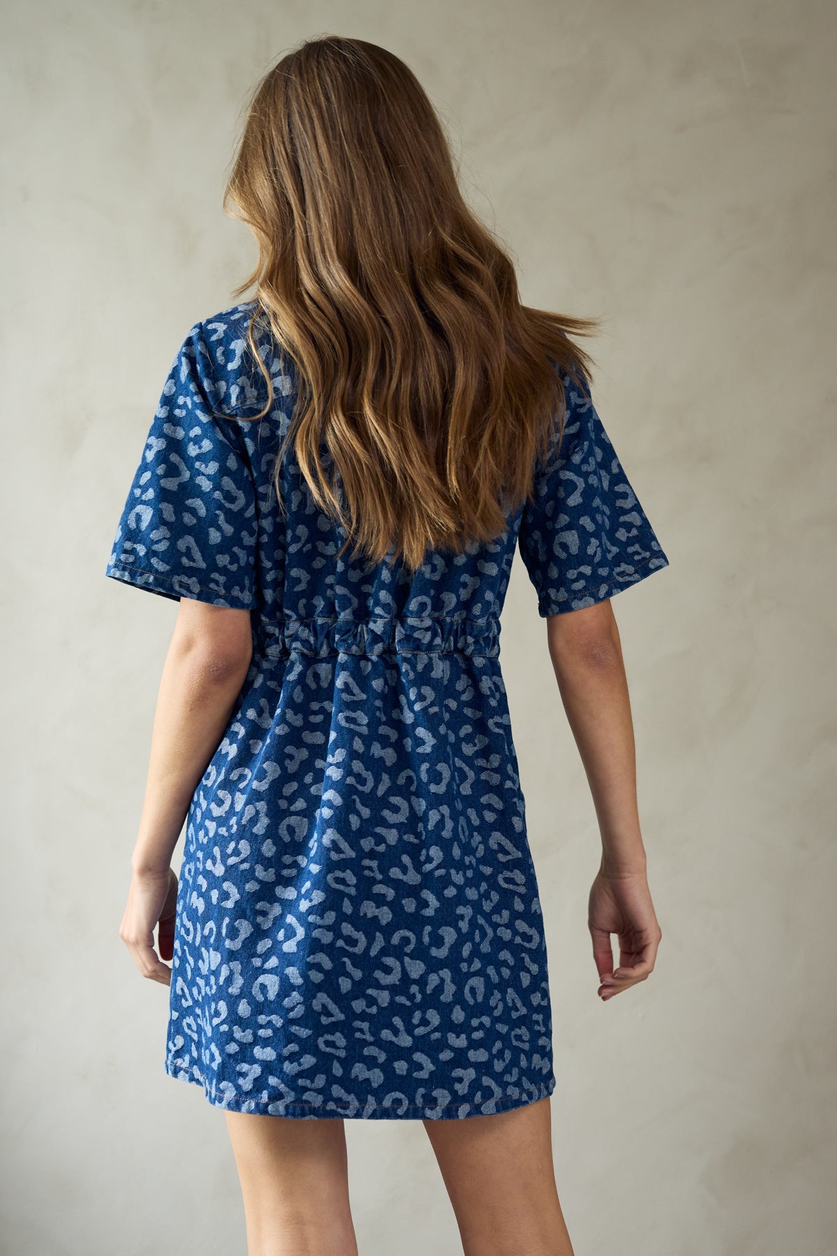Benita Kleid Mittelblaue Waschung