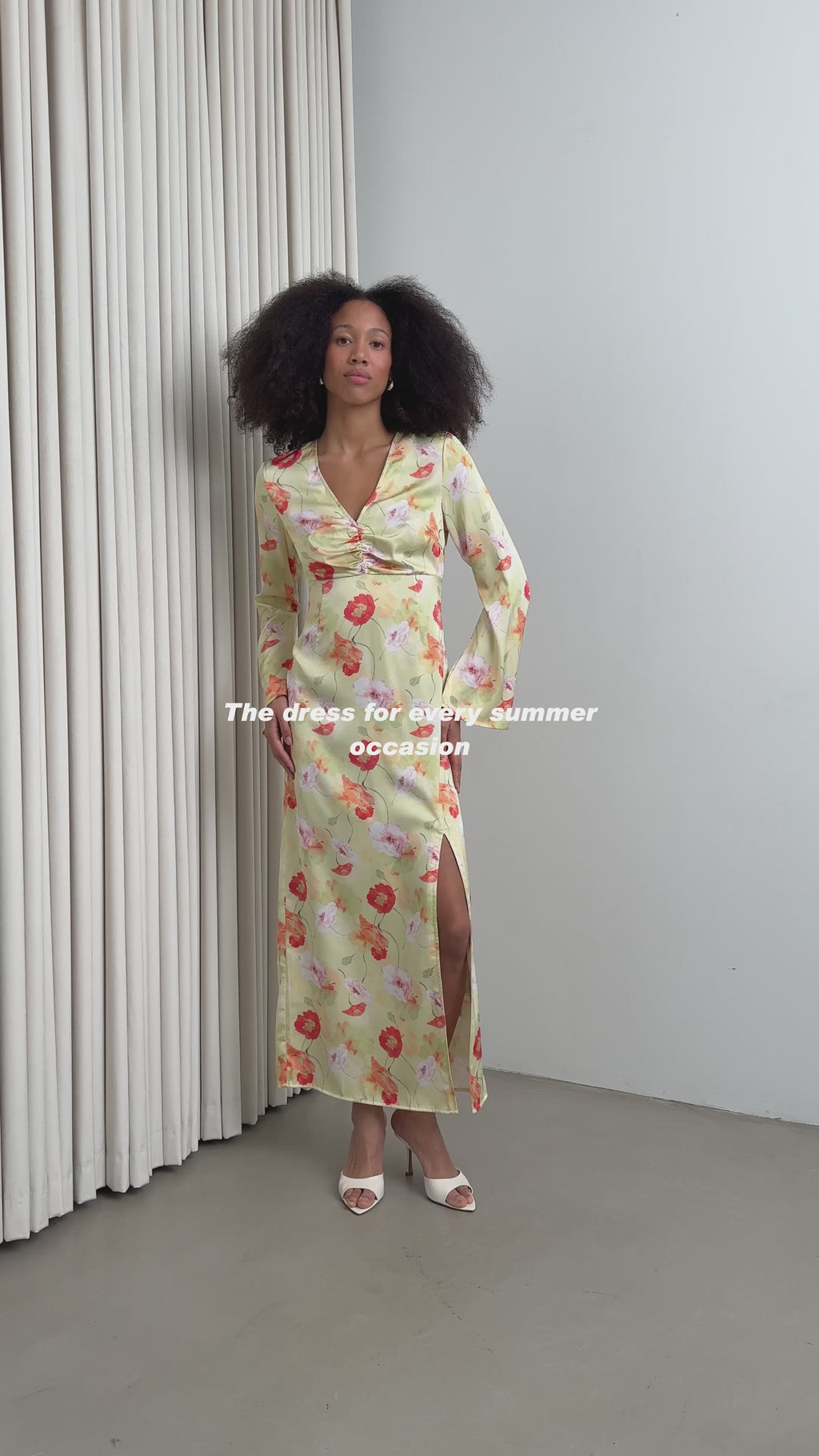 N-Kamey Kleid Delina Grüner Print